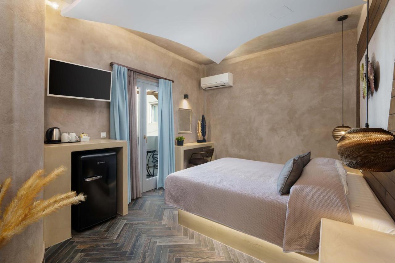 Deluxe Double Room with Balcony,1360657124:JPEG
