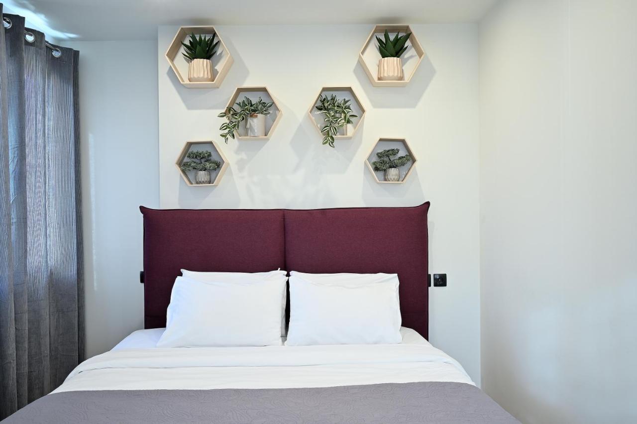 Superior Double Room,1361931827:JPEG