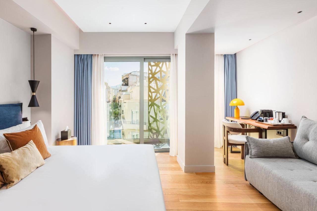 Premium Room with Balcony (Hotel)