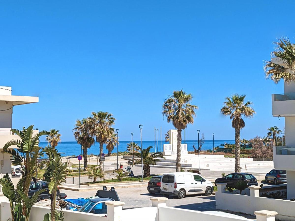 Superior Studio met Zijdelings Uitzicht op Zee