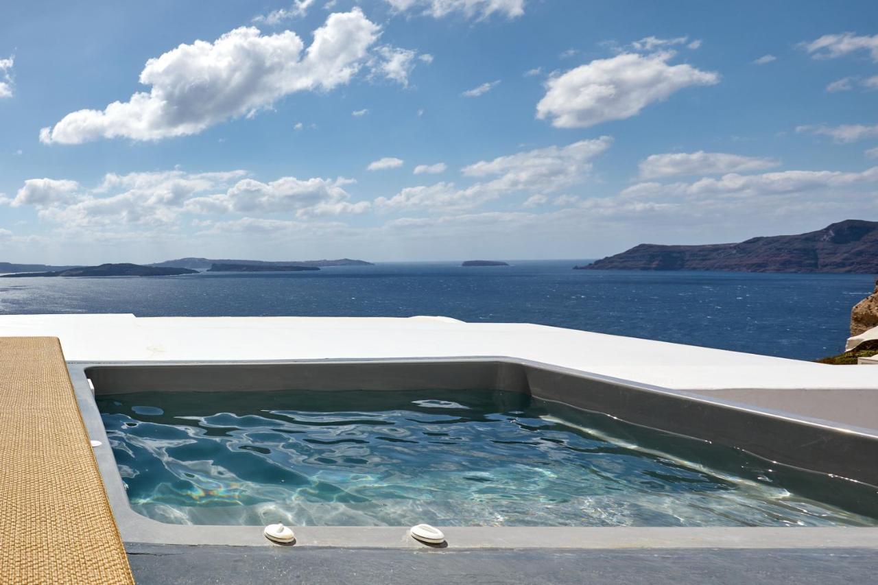 Deluxe Suite with outdoor heated jetted tub