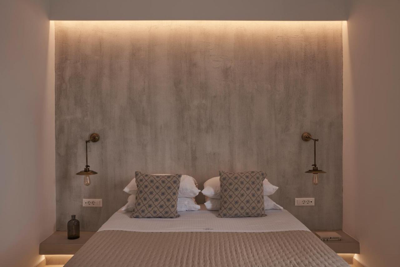 Deluxe One Bedroom Suite with View and Jetted Tub,1386345422:JPEG