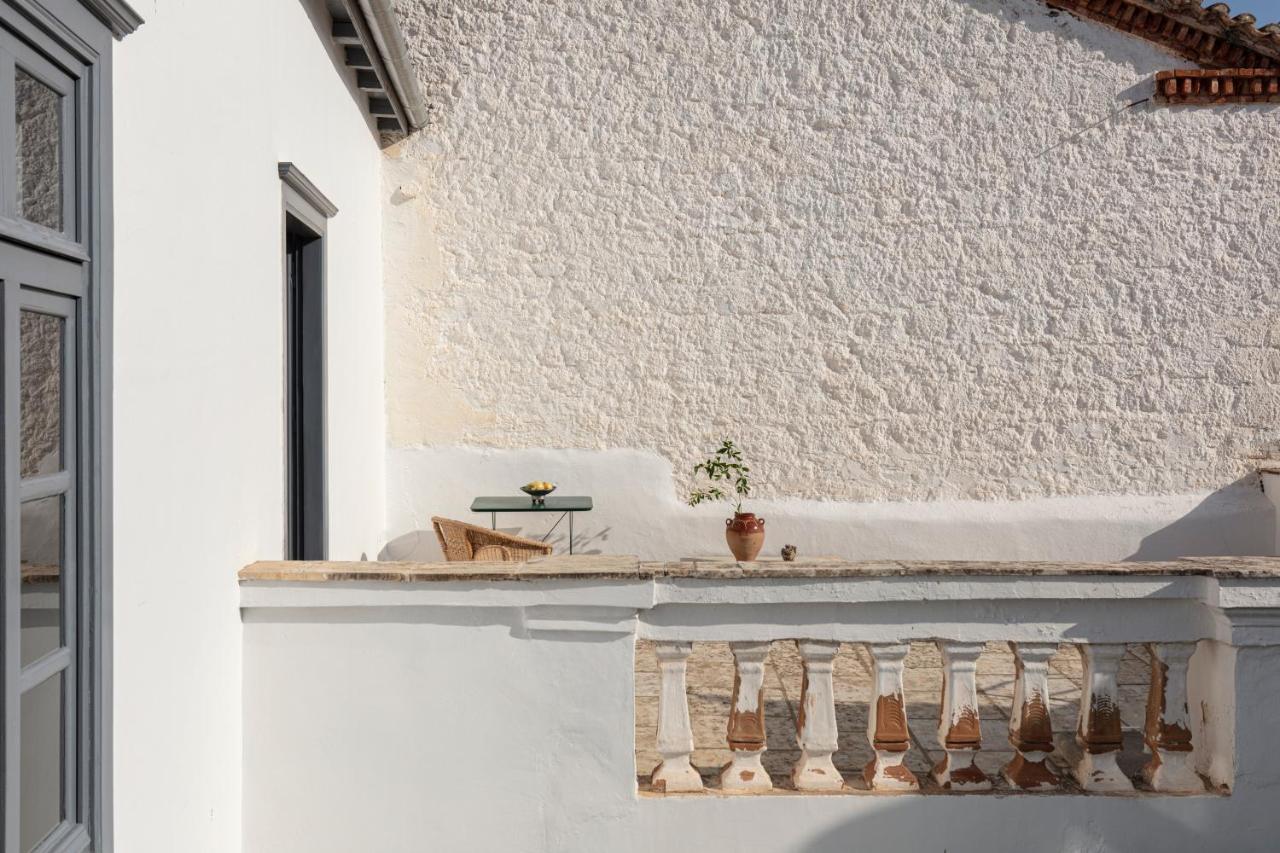 Lafina Triple Room with Terrace,1387162664:JPEG