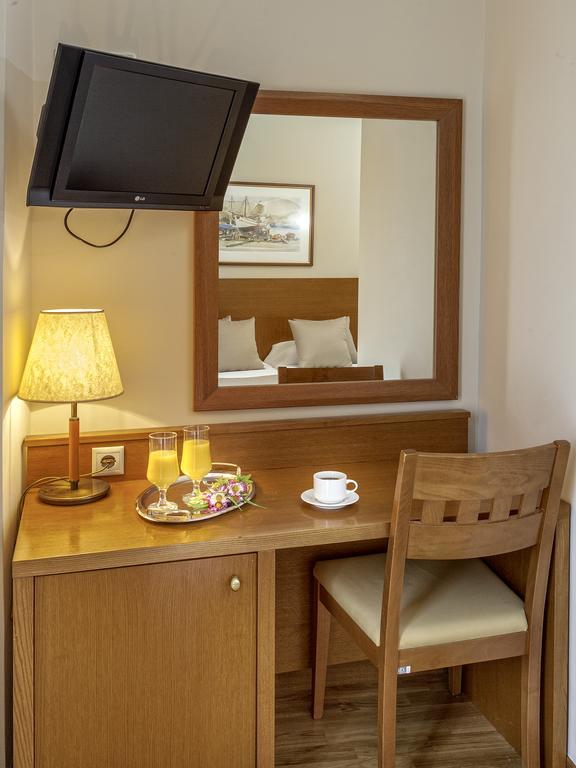 Quarto Quádruplo Standard