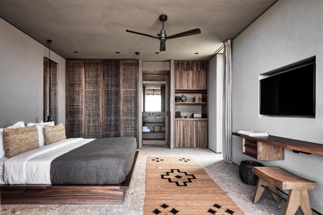 Tropical Bungalow, Guest room, 1 King, Garden view, Balcony,1392873950:JPEG