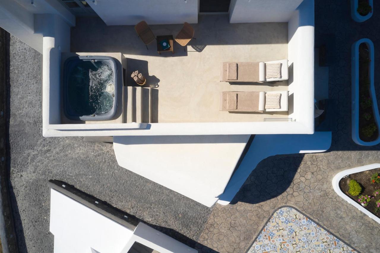 Superior Suite Sea View Outdoor Hot tub