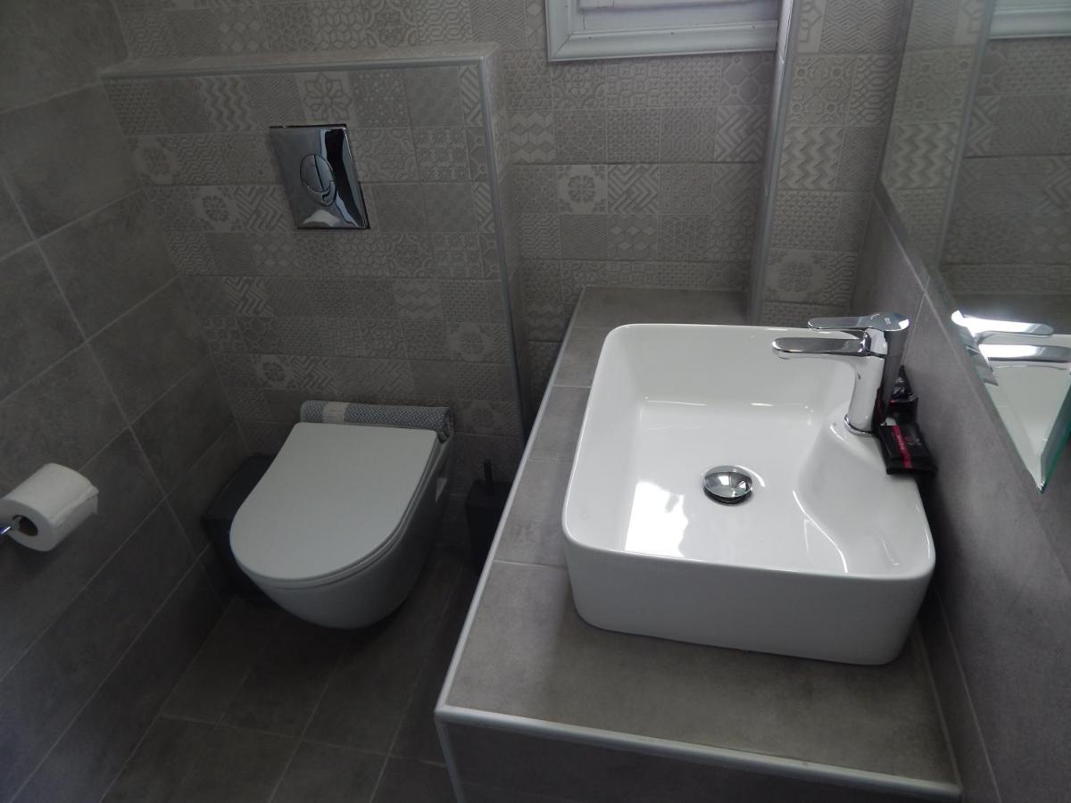 Economy Triple Room Ground Floor with Courtyard,1690936280:JPEG