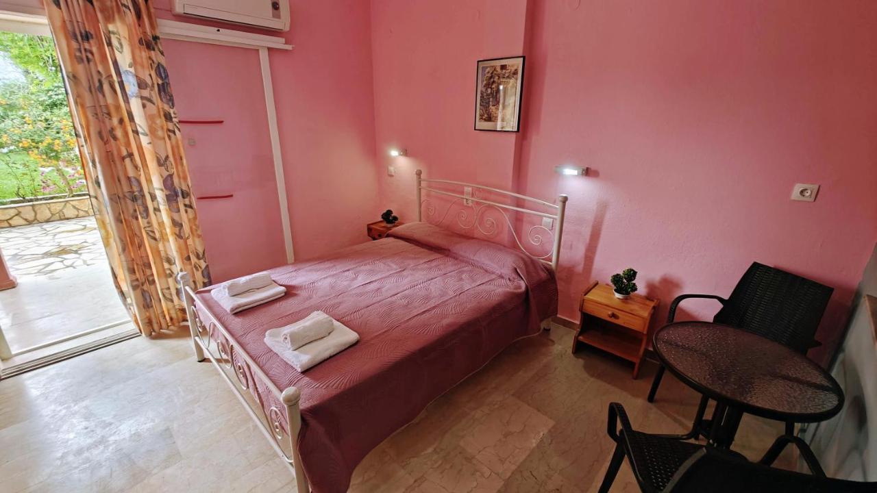 Doppelzimmer mit Poolblick