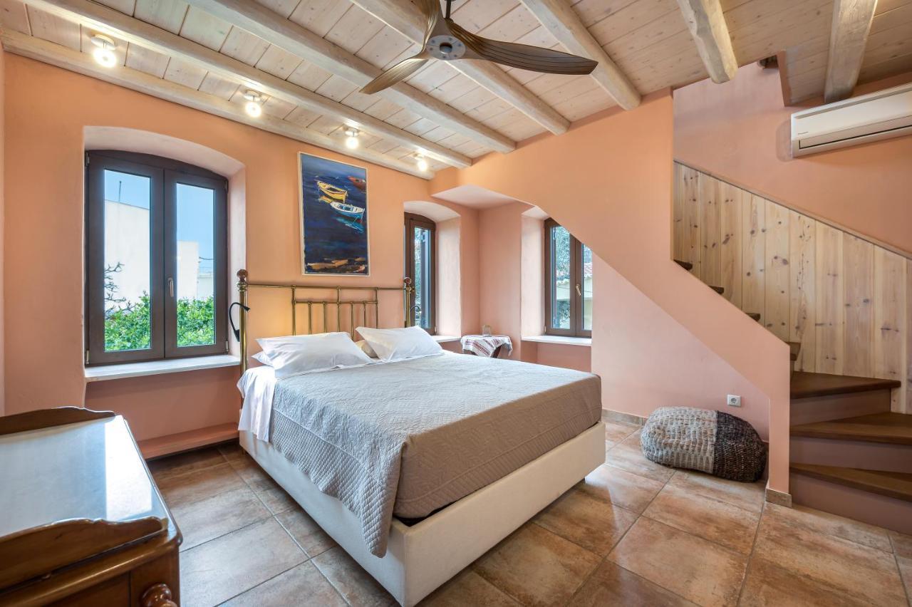 Maisonette with veranda and sea view