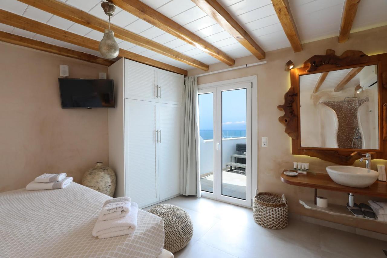 Junior Suite with Outdoor Jacuzzi,1404444734:JPEG