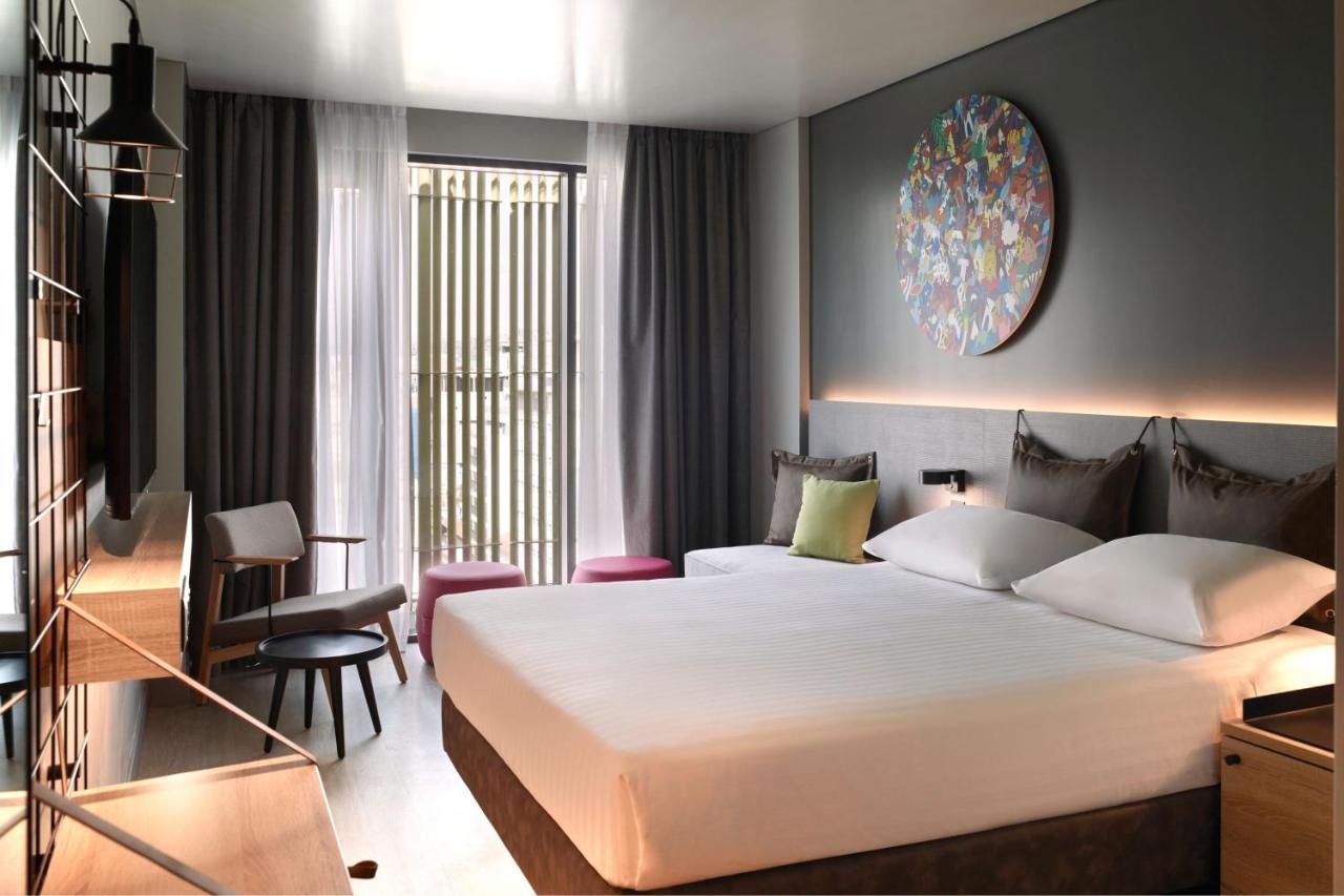 Quarto com Cama Queen-size e Vista da Cidade