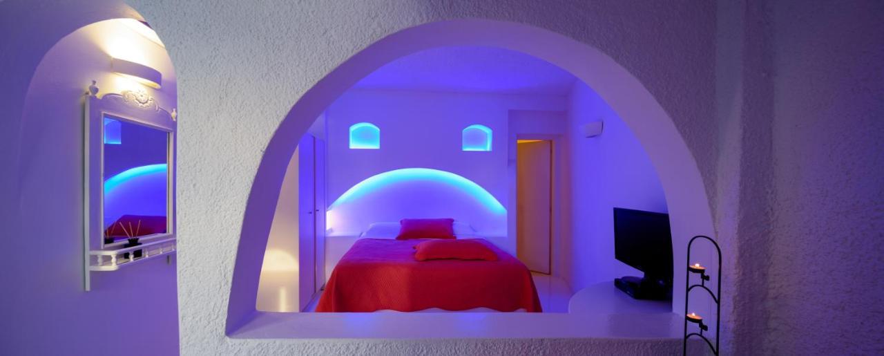 Suite con Vasca Idromassaggio (Vista Mare Caldera e Tramonto)