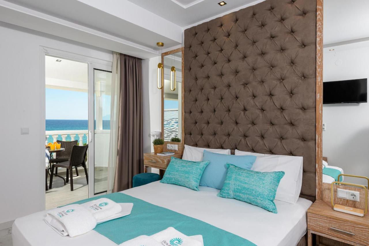 Deluxe Triple Room Sea View