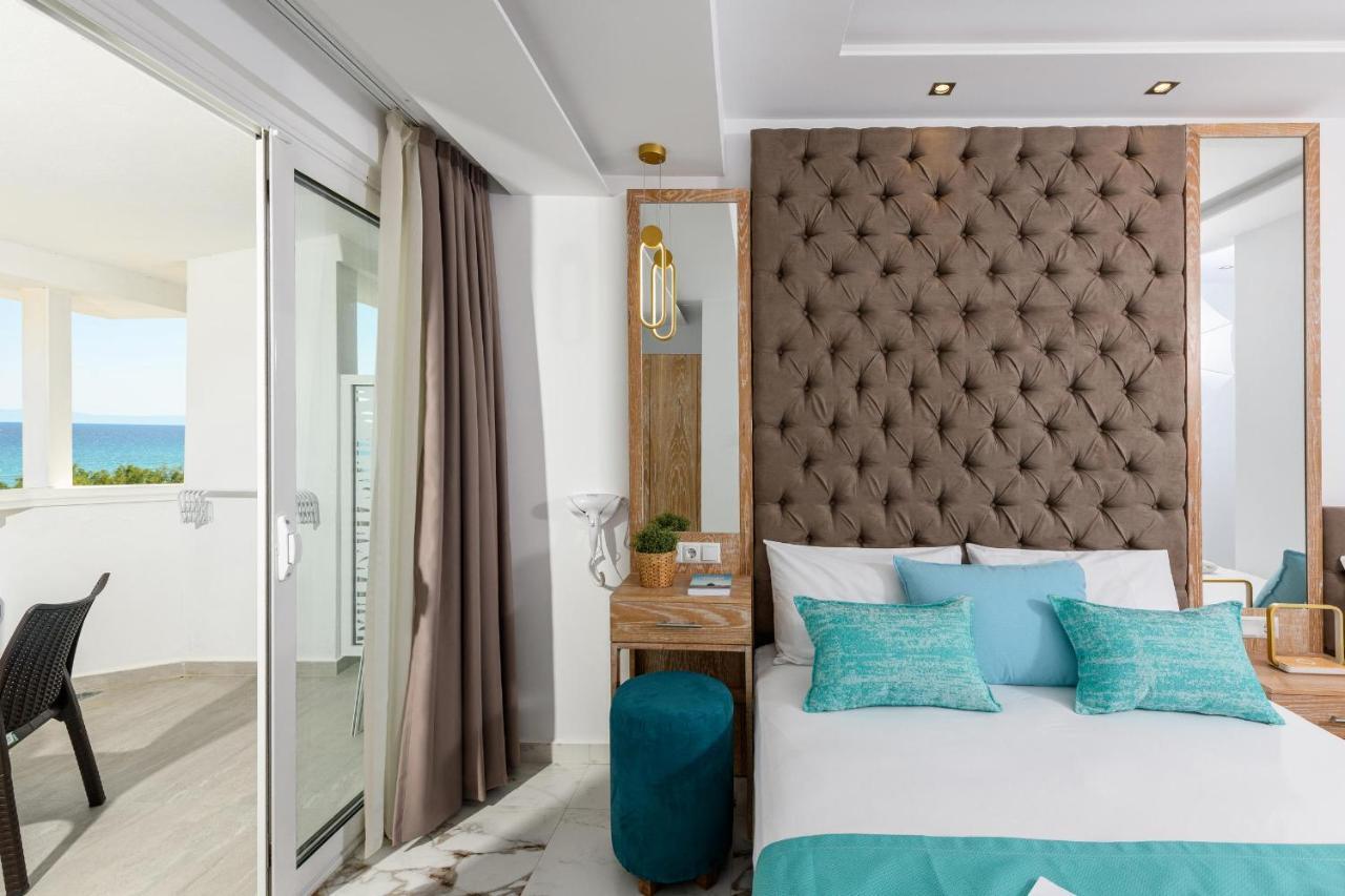Deluxe Triple Room Sea View