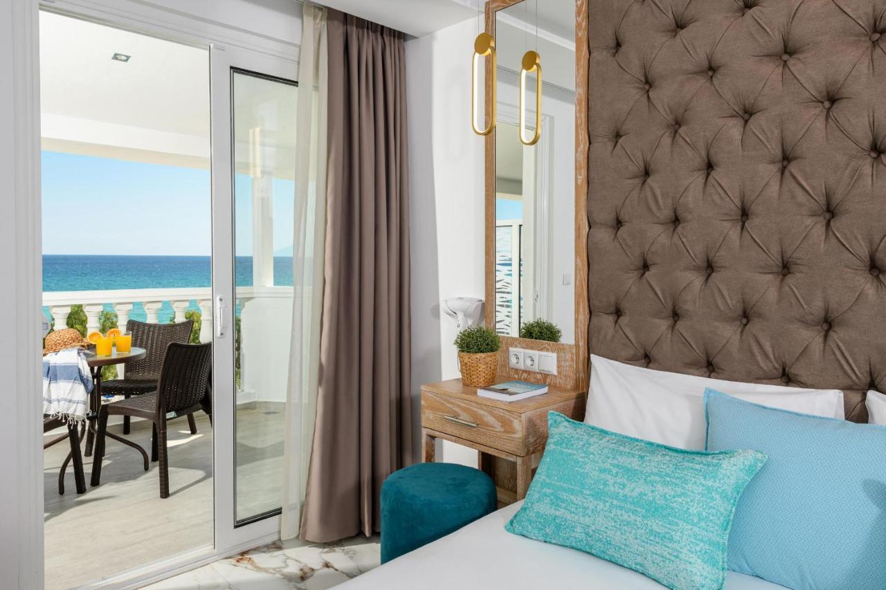Deluxe Triple Room Sea View