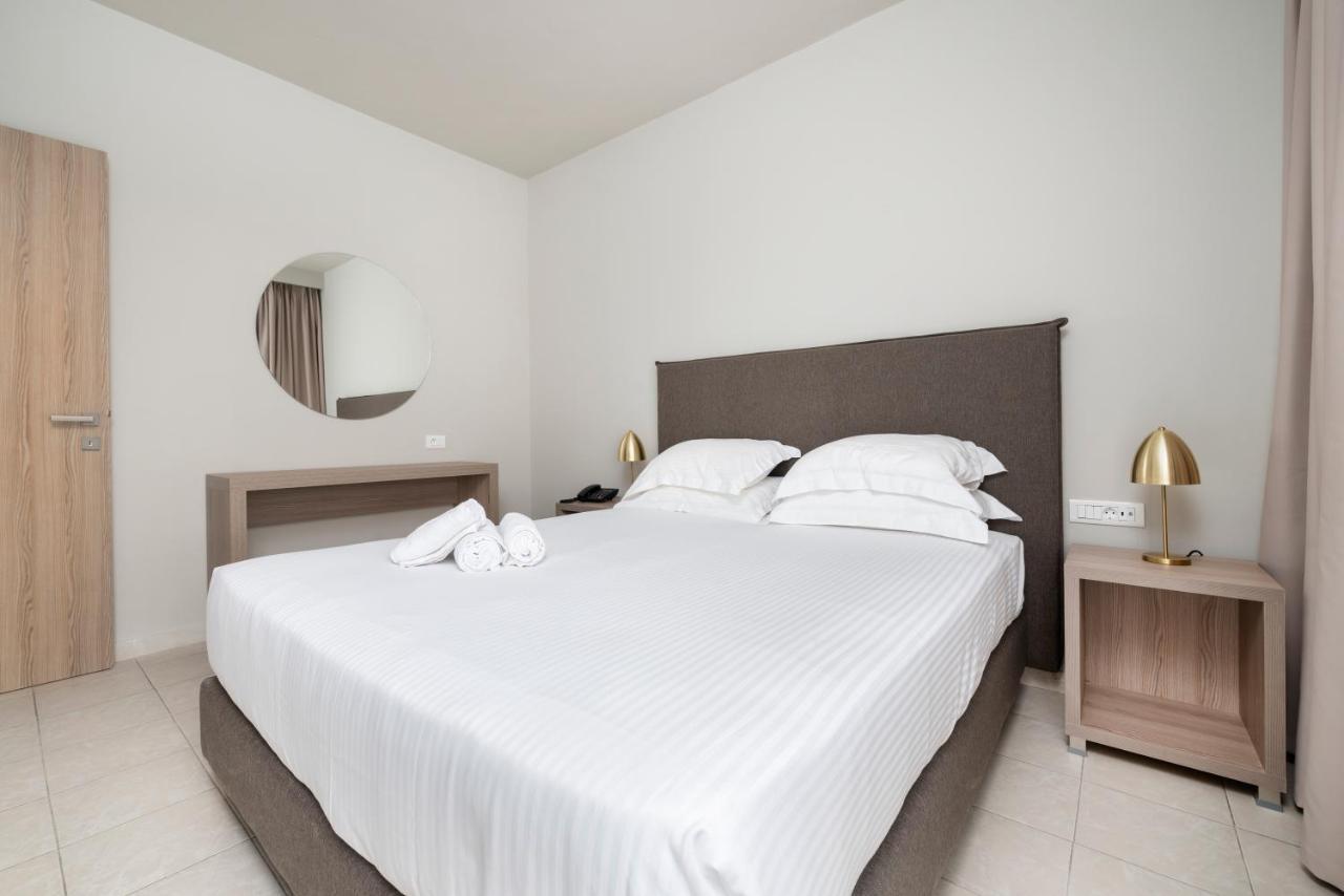 Classic Quadruple Room