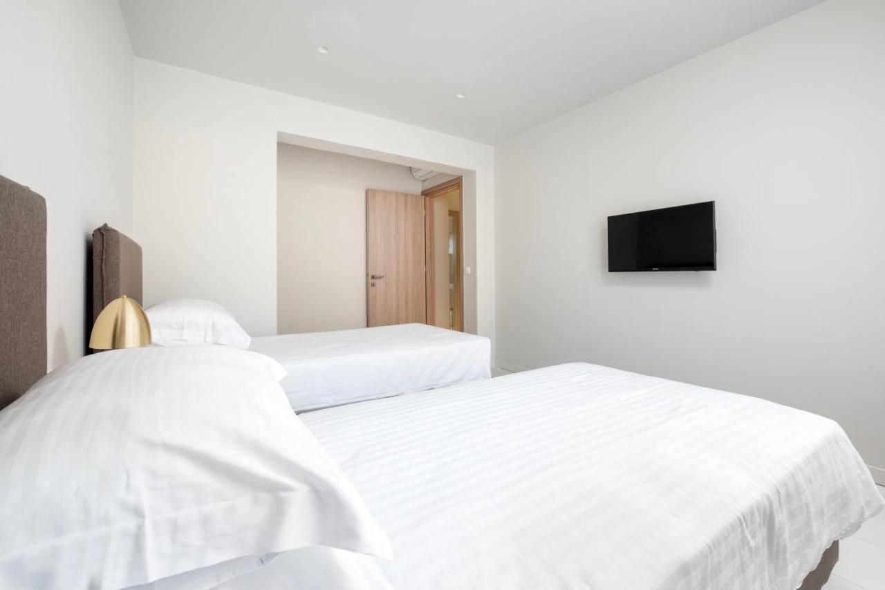 Classic Quadruple Room