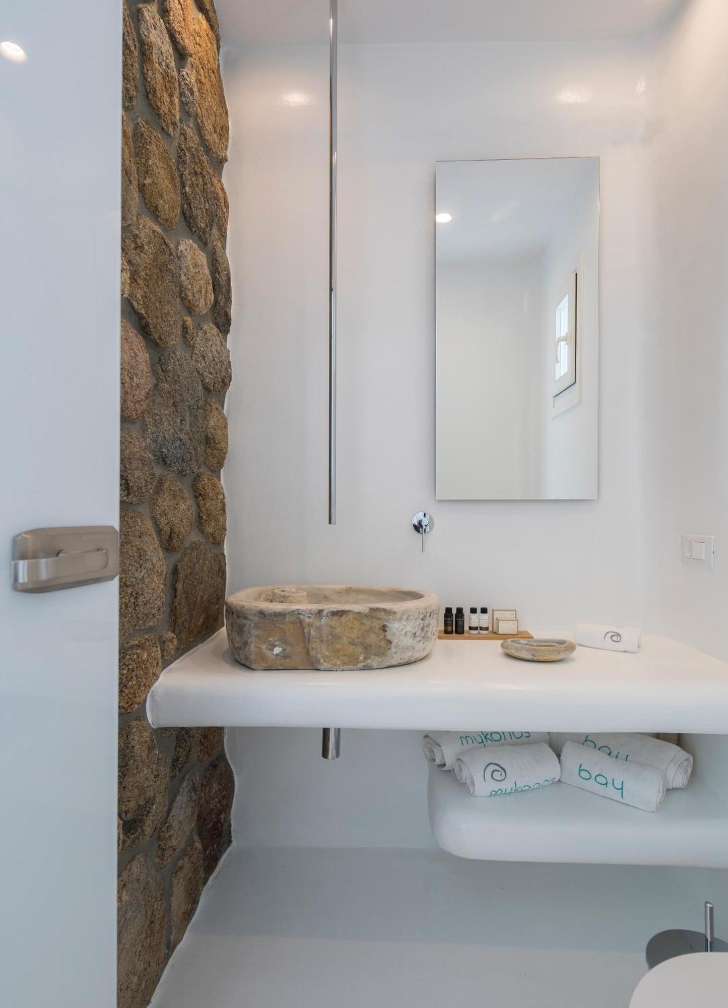 Suíte Art de Luxo com 2 Quartos, Banheiro Privativo, Banheira de Hidromassagem ao Ar Livre, Vista do Mar e Piscina Privativa - Anexo