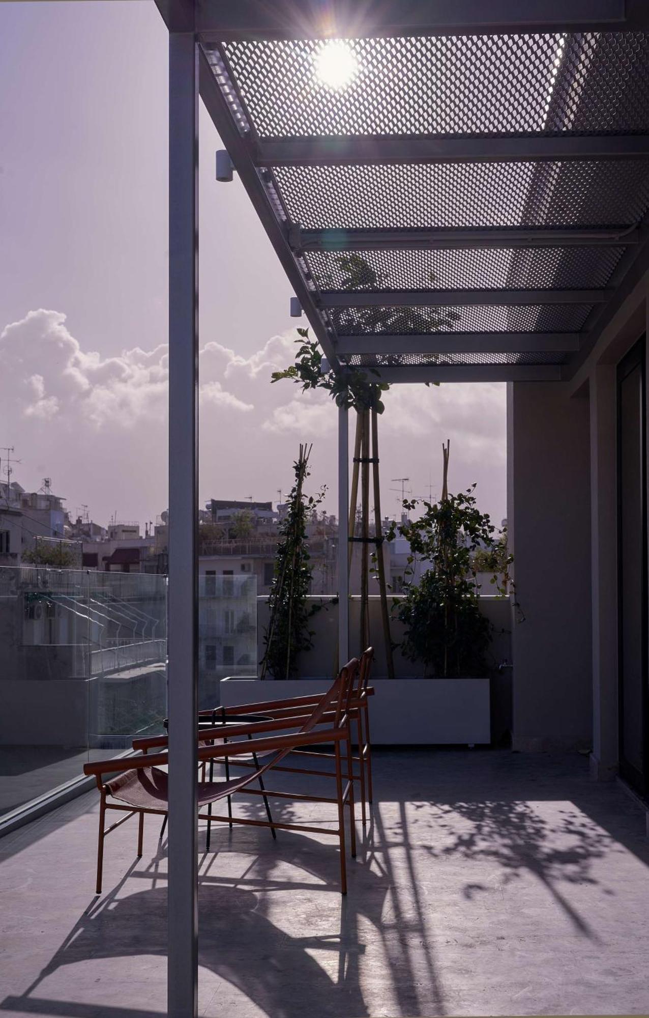 Σουίτα με Βεράντα και θέα στον Λυκαβηττό