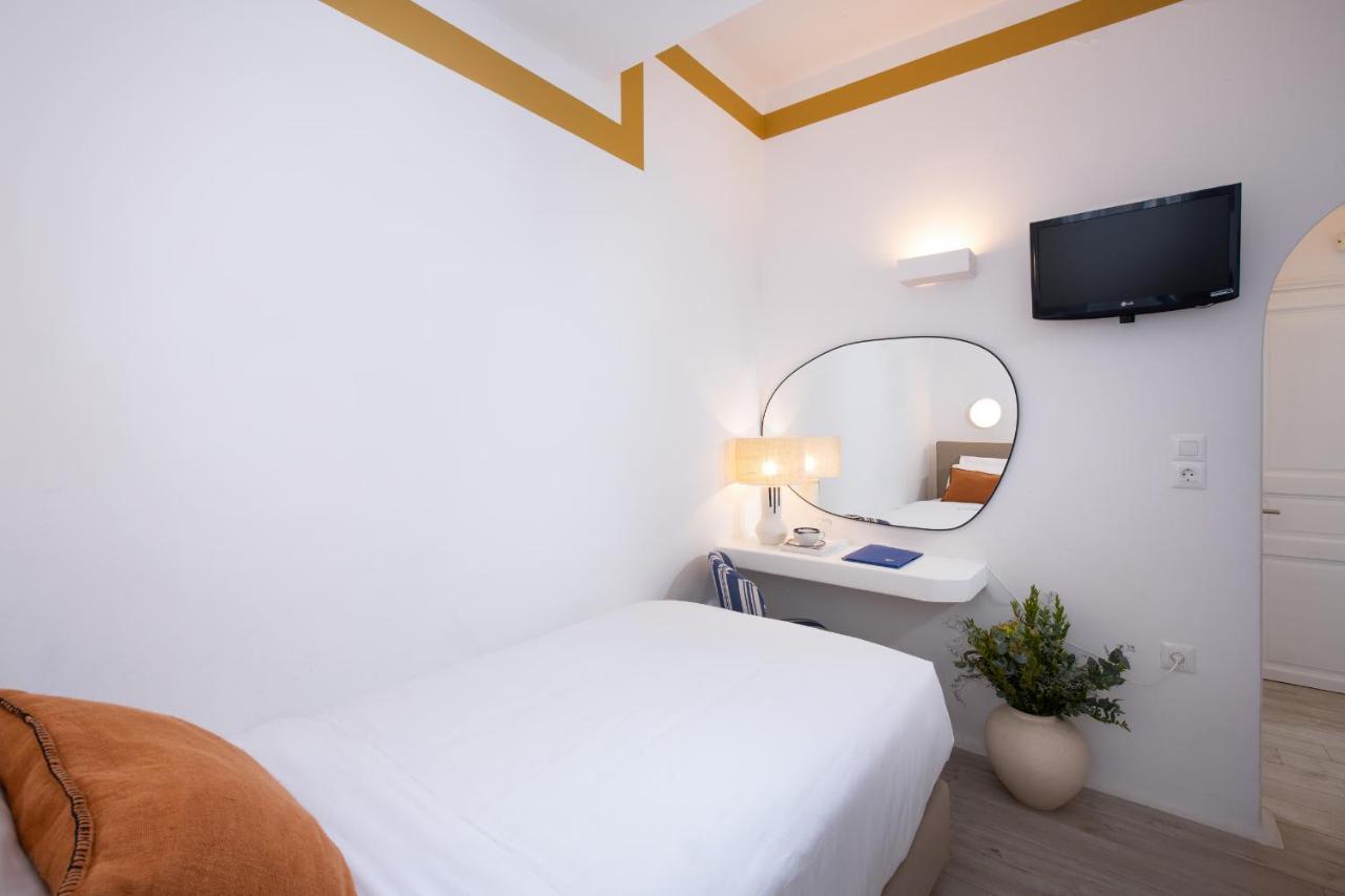 Small Single Room