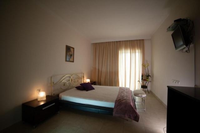 Double Room,1487440135:JPEG