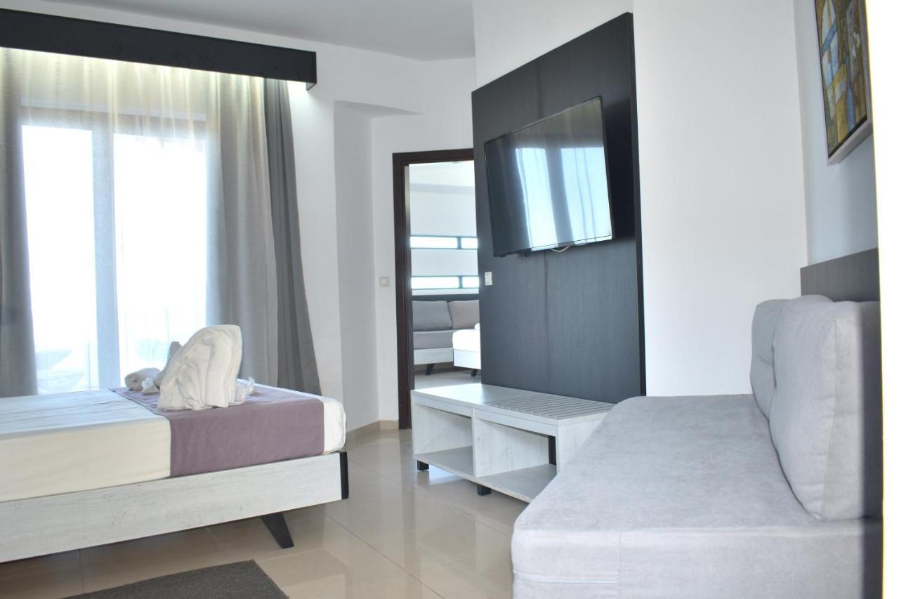 Double Room Sea View Sharing Pool