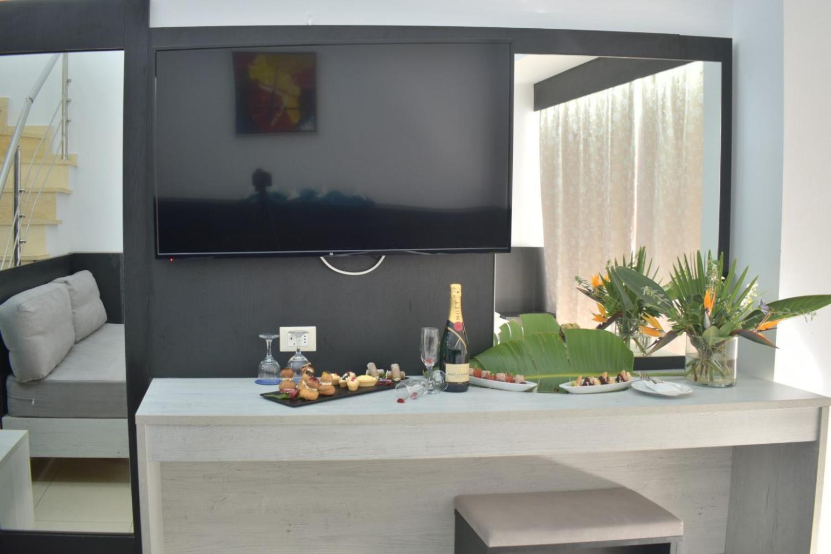 Family Room Side Sea View split level