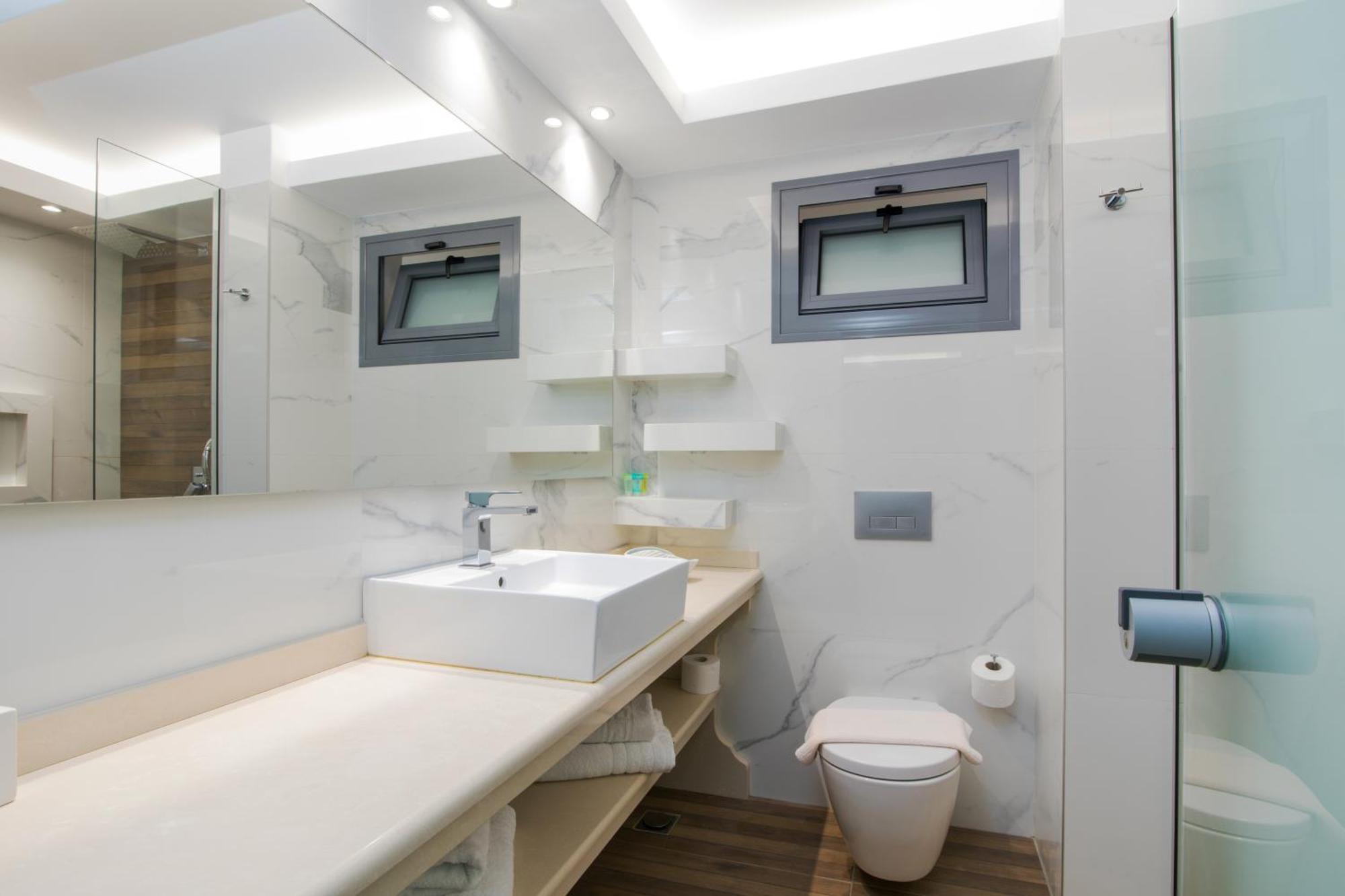 Queen Room Spa Bath