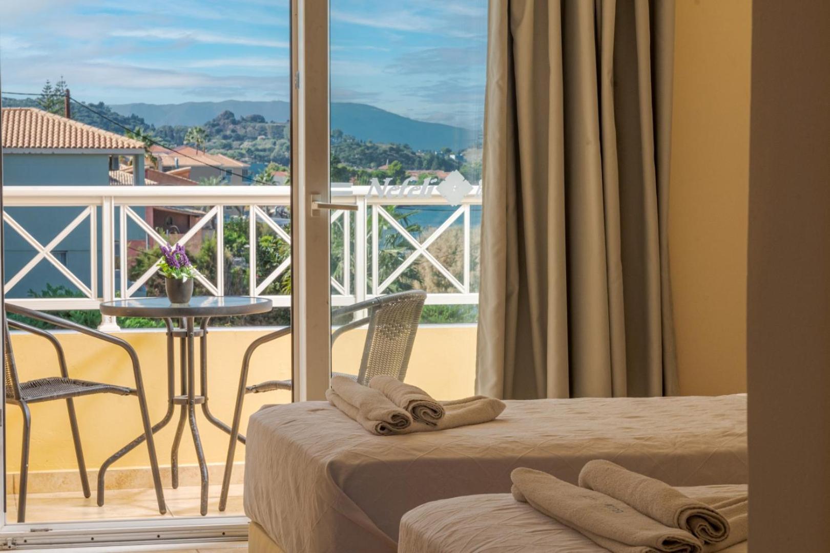 Triple Room Pool View