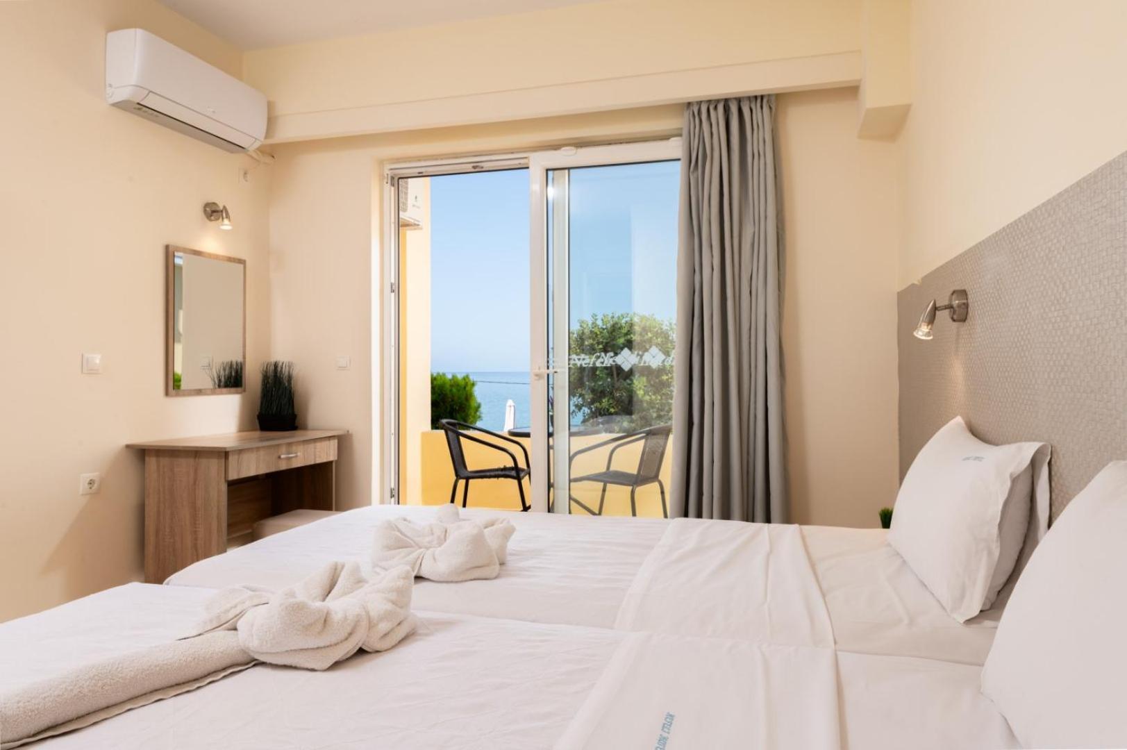 Superior Twin Room Sea View