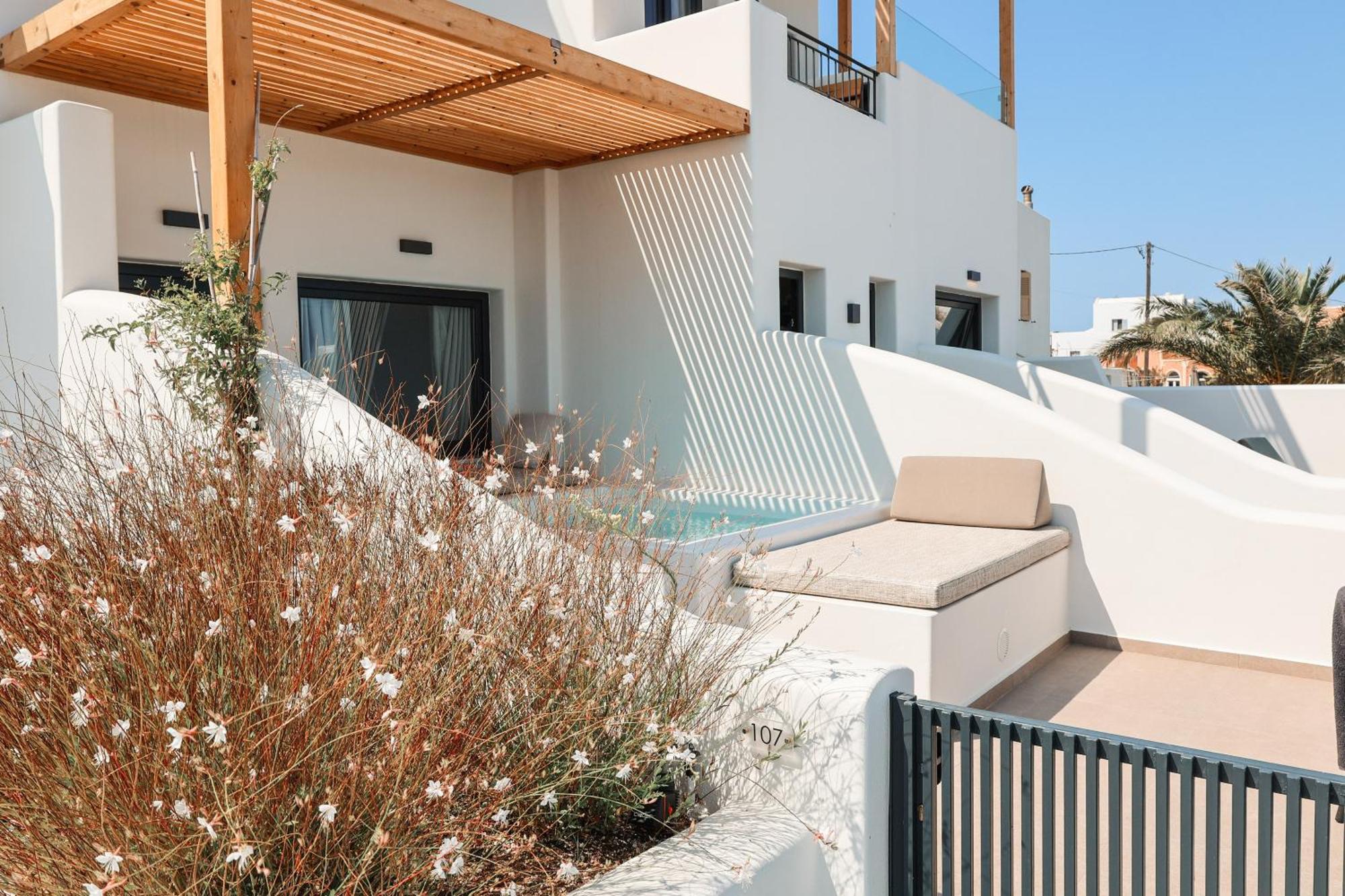 Exclusive Suite with Panoramic Sea View and Outdoor Hot Tub