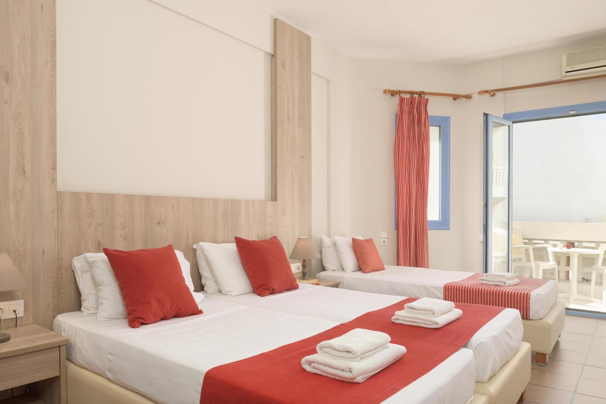 Standard Double or Twin Room Balcony