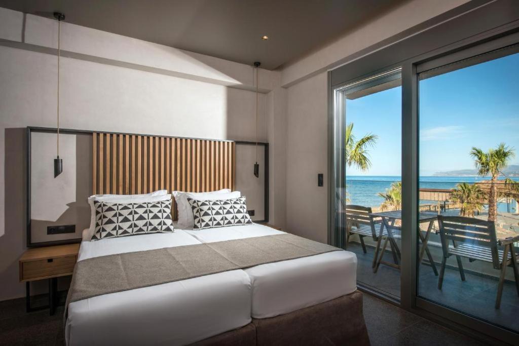 Deluxe Triple Room Sea View