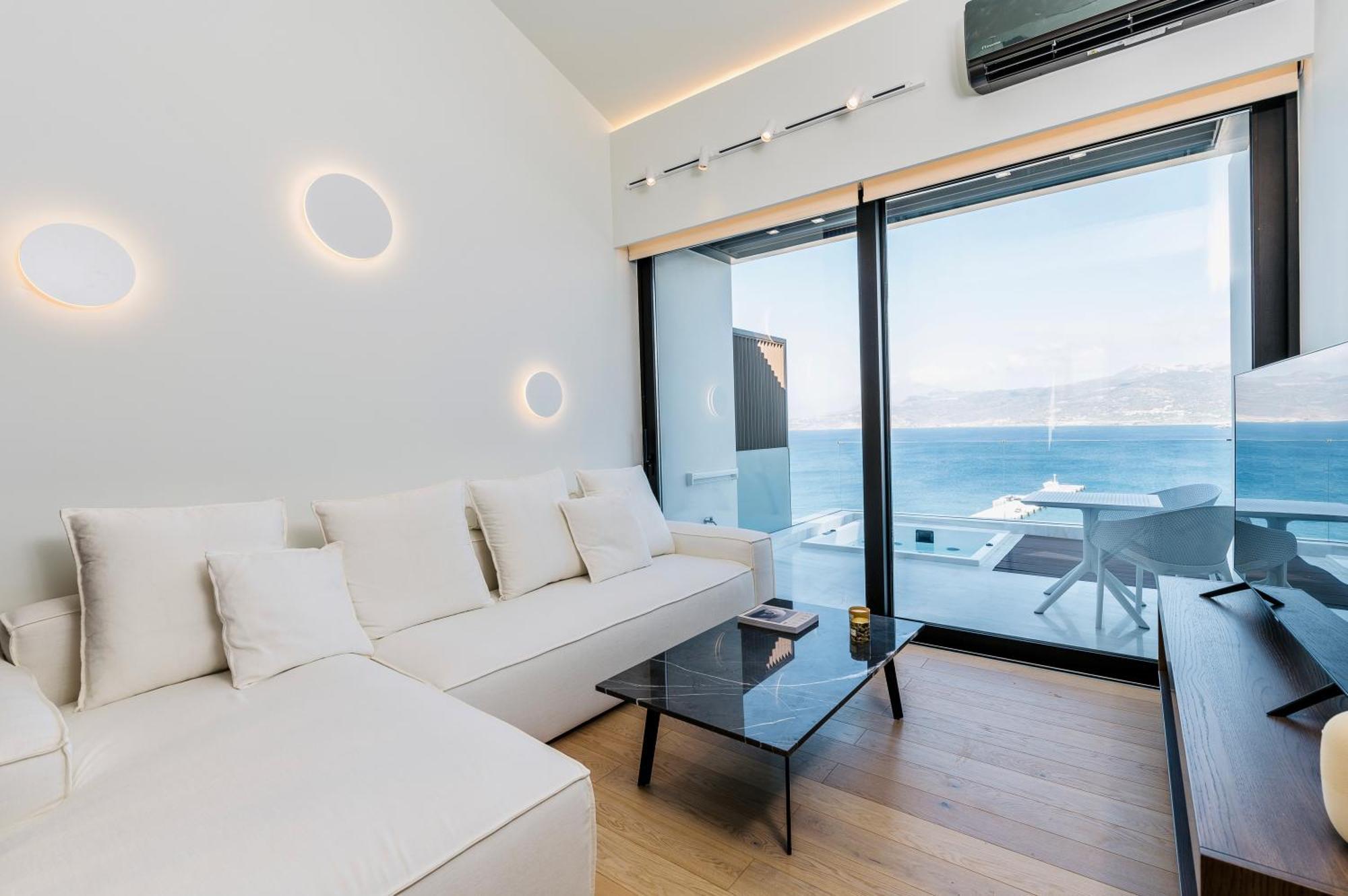 Executive Suite,1542038776:JPEG