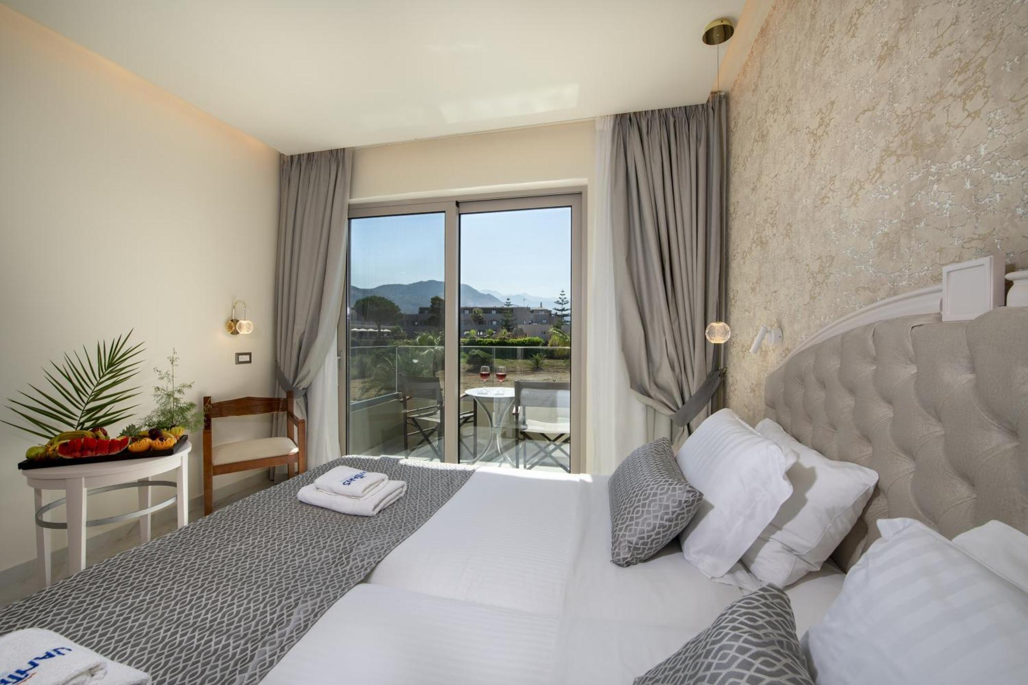 Chambre Double ou Lits Jumeaux avec Salle de Bains