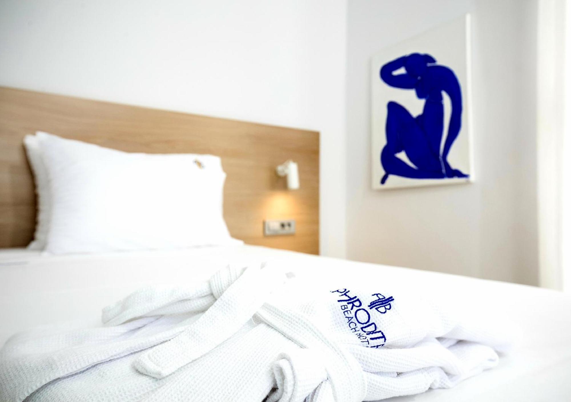 Double Room Sea Front,1550793508:JPEG