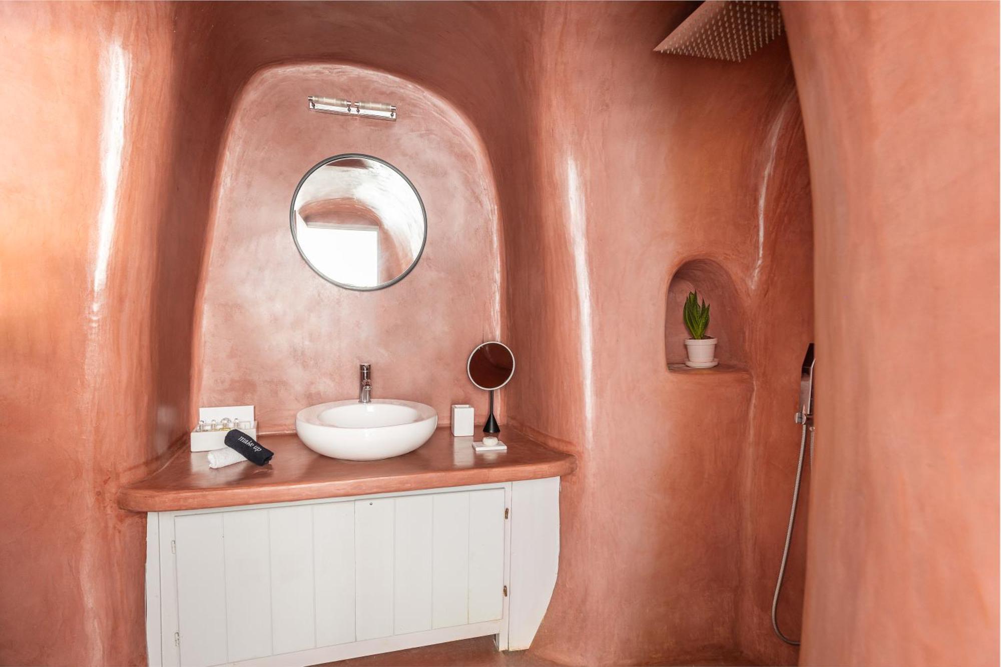Cave Suite Sea View