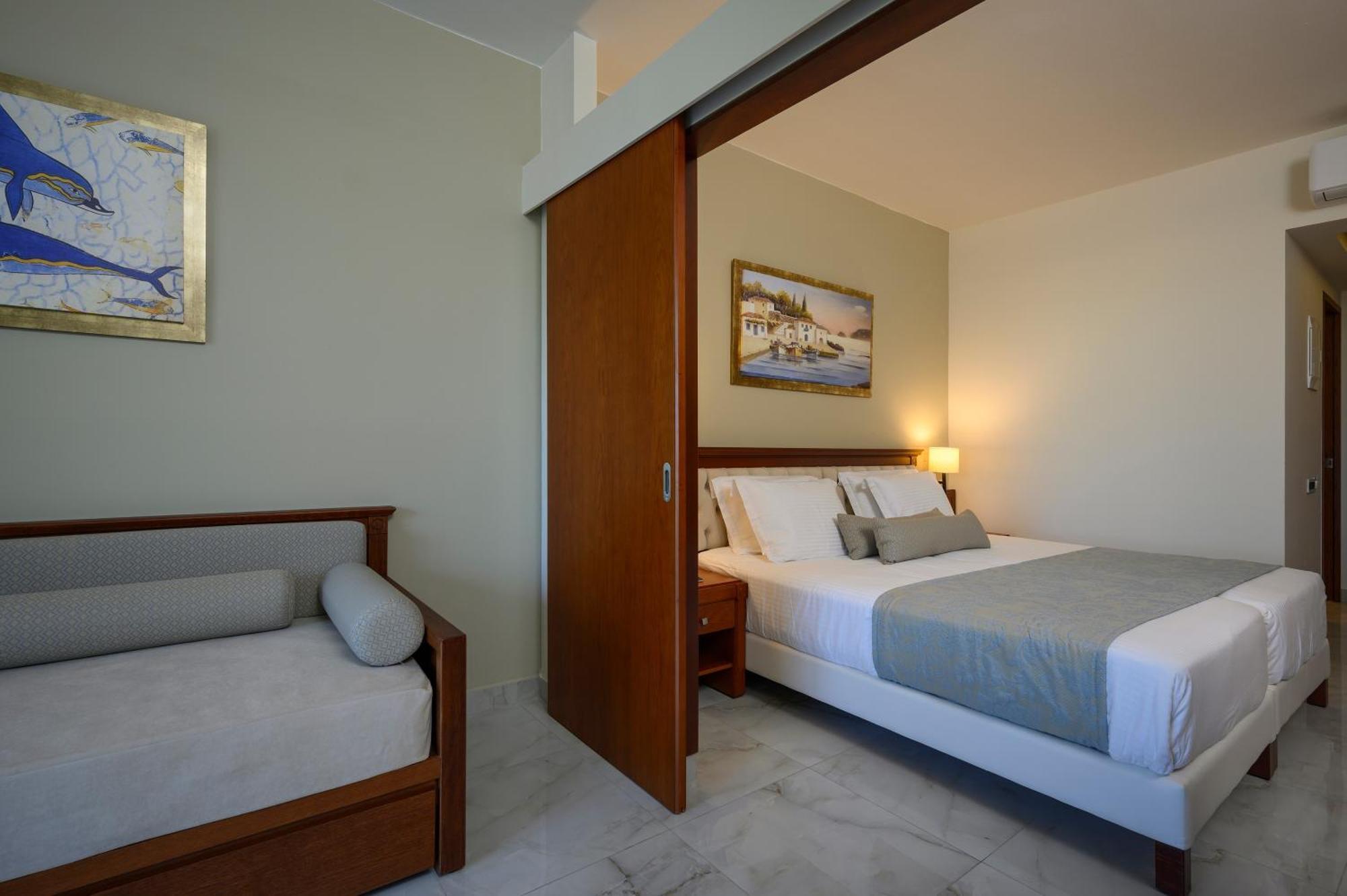 Chambre Familiale (2 Adultes et 2 Enfants)