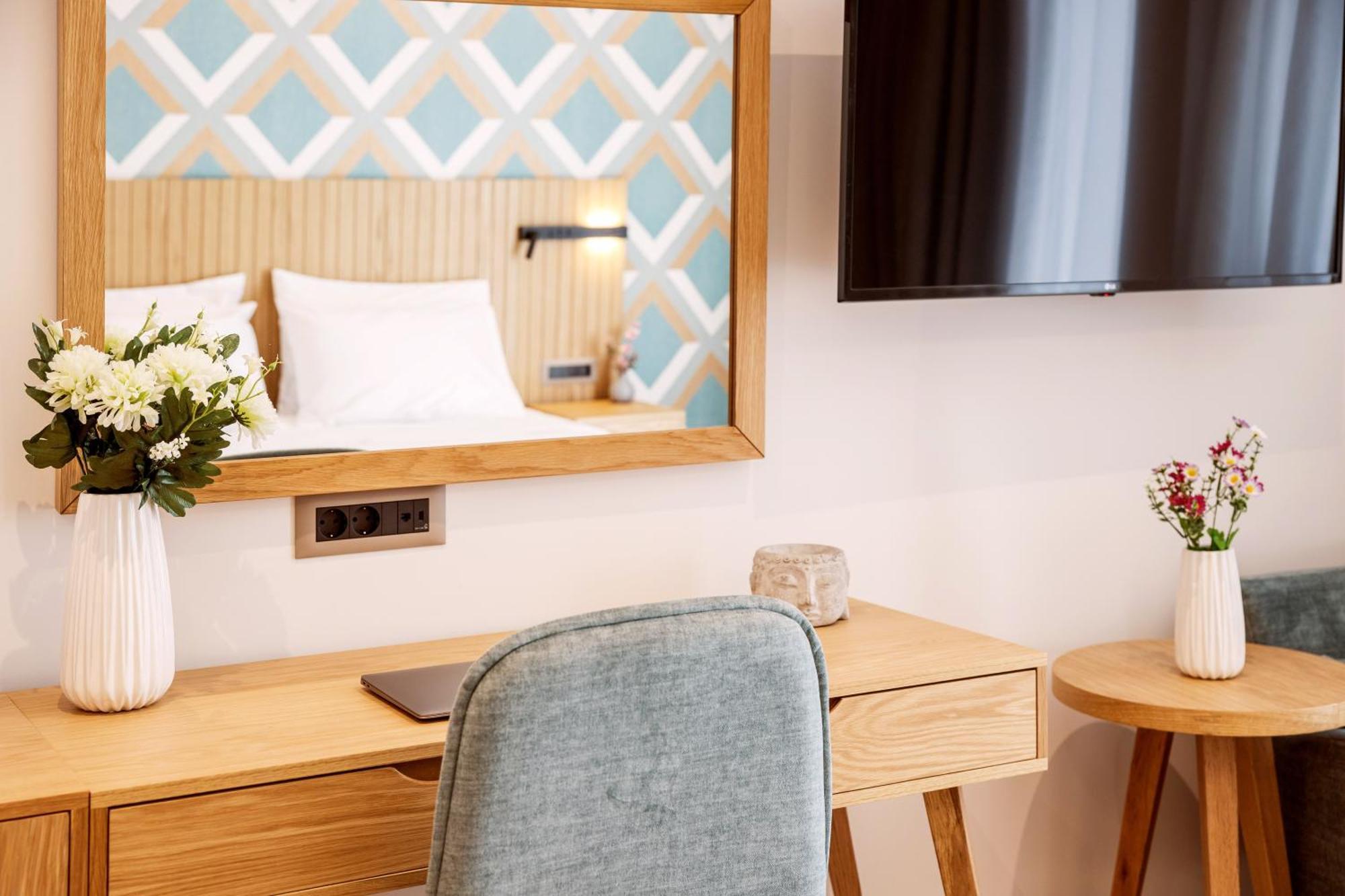 Superior Double or Twin Room Balcony City View