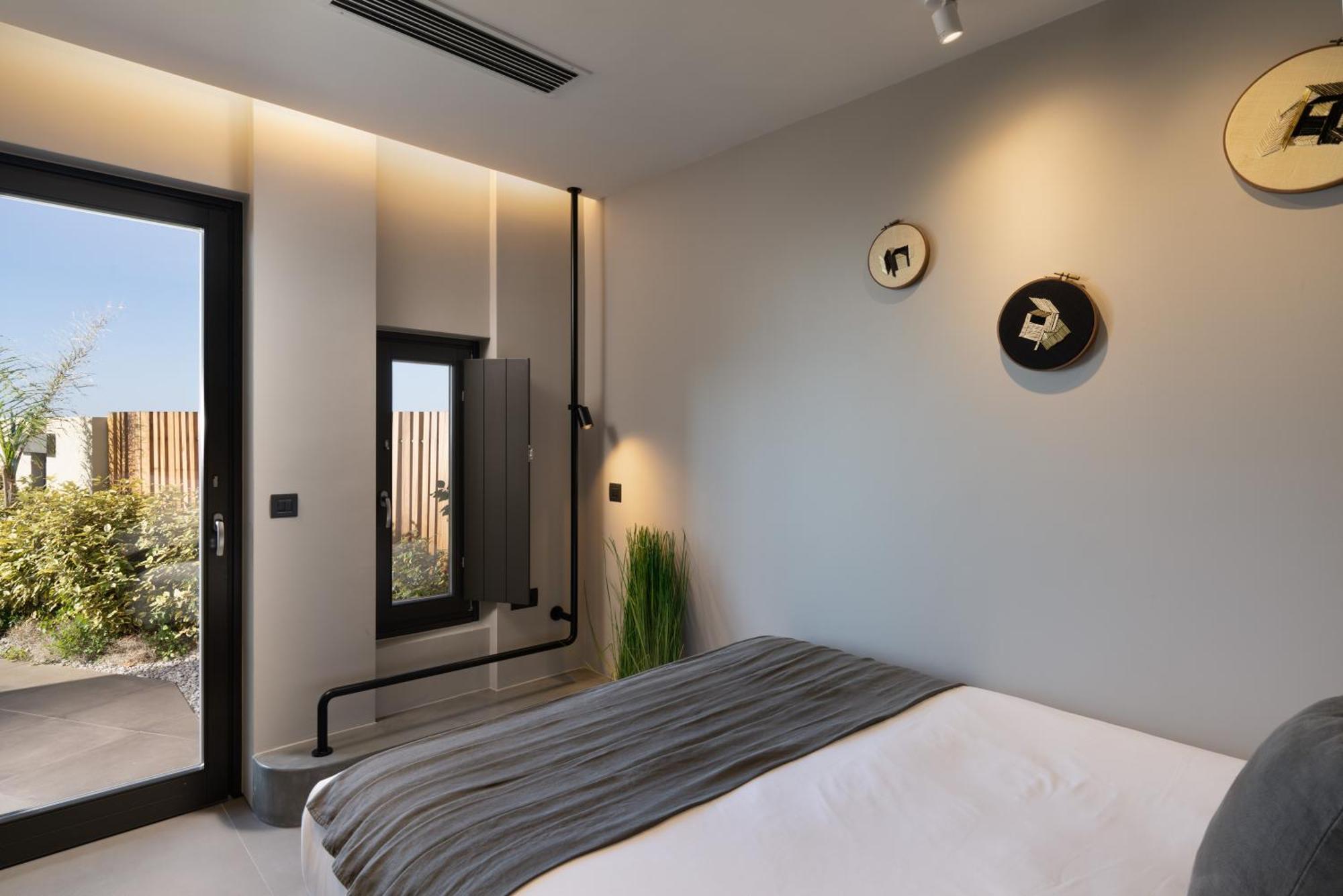 Elegant Two Bedroom Suite Private Pool Caldera View