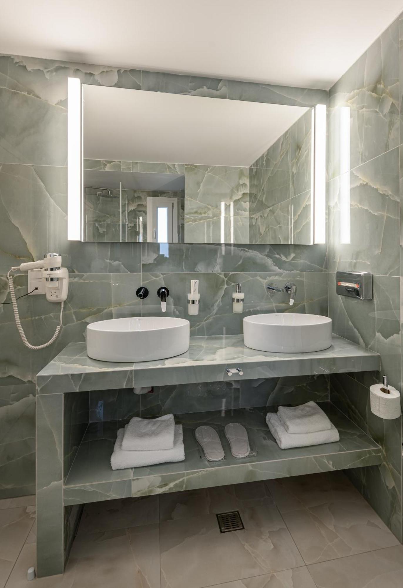 Suite am Pool
