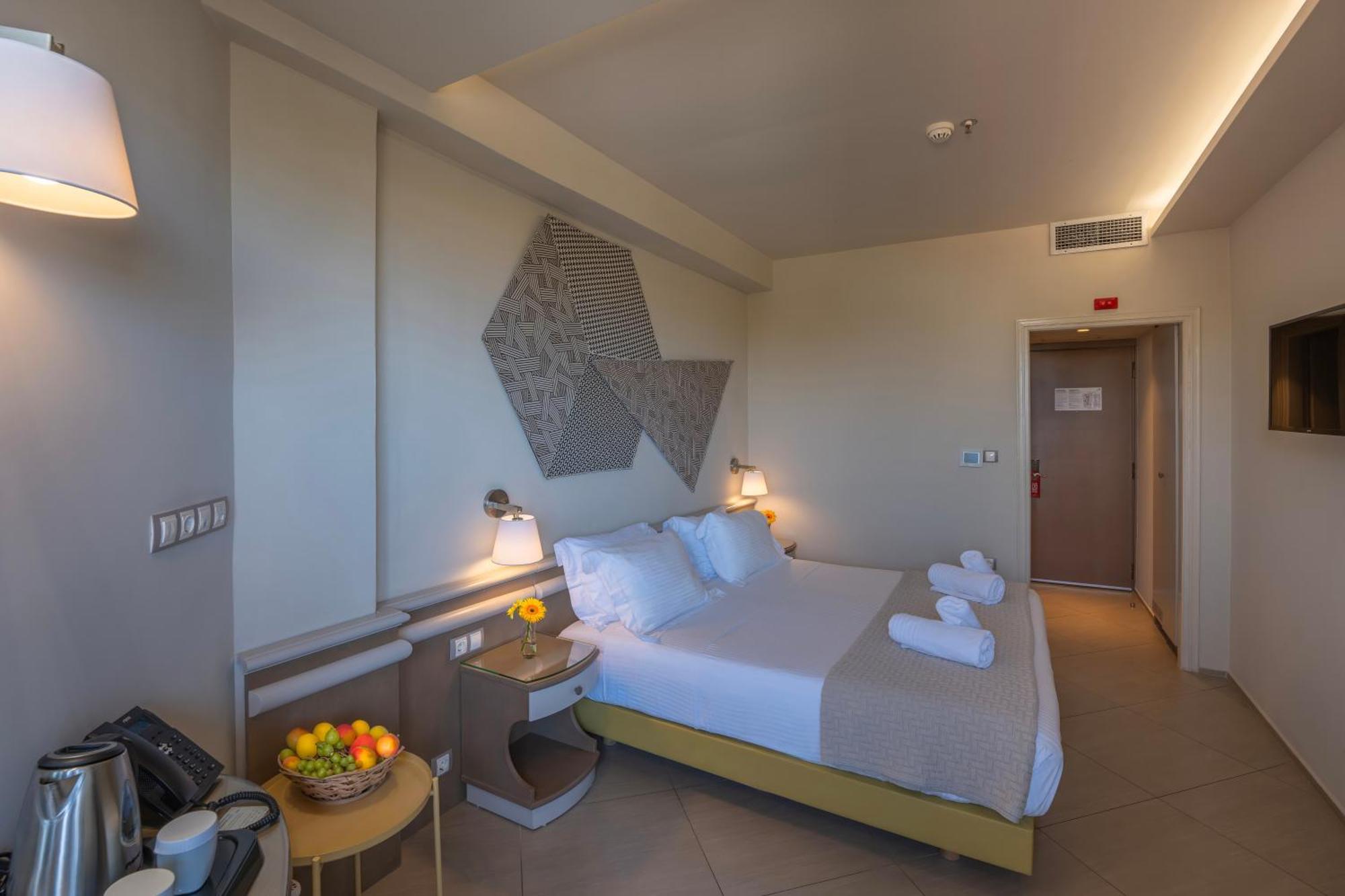 Superior Double or Twin Room City View