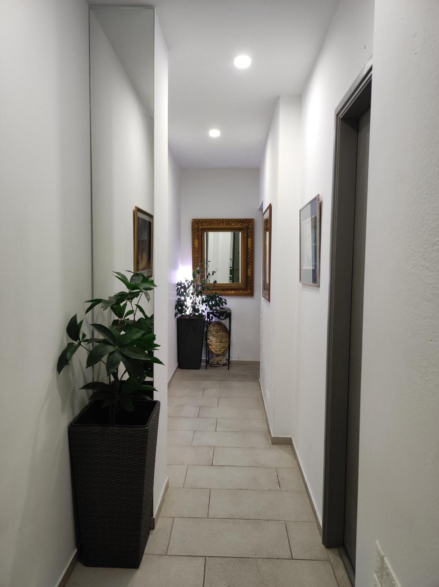 Small Single Room Ground Floor