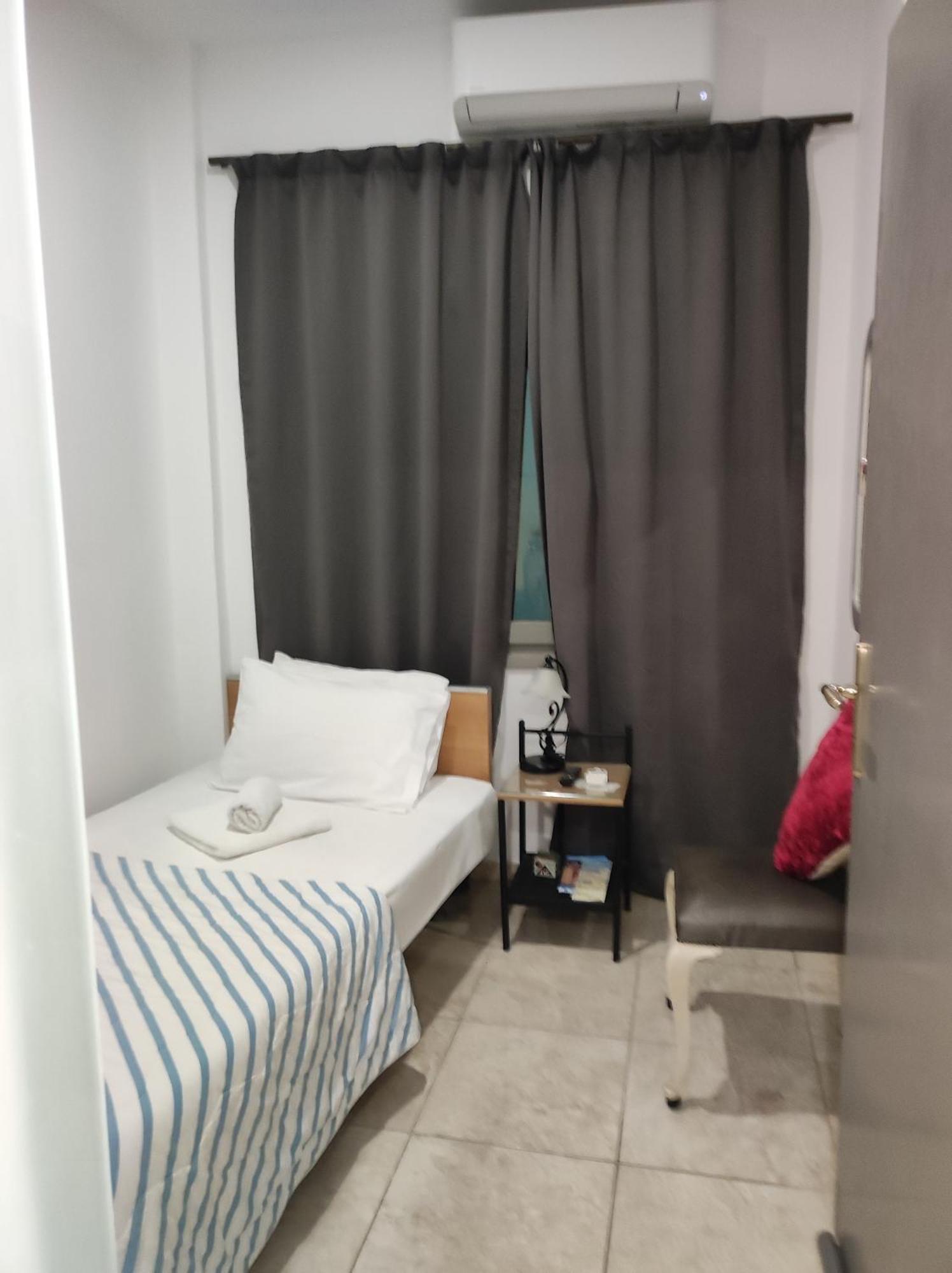 Small Single Room Ground Floor