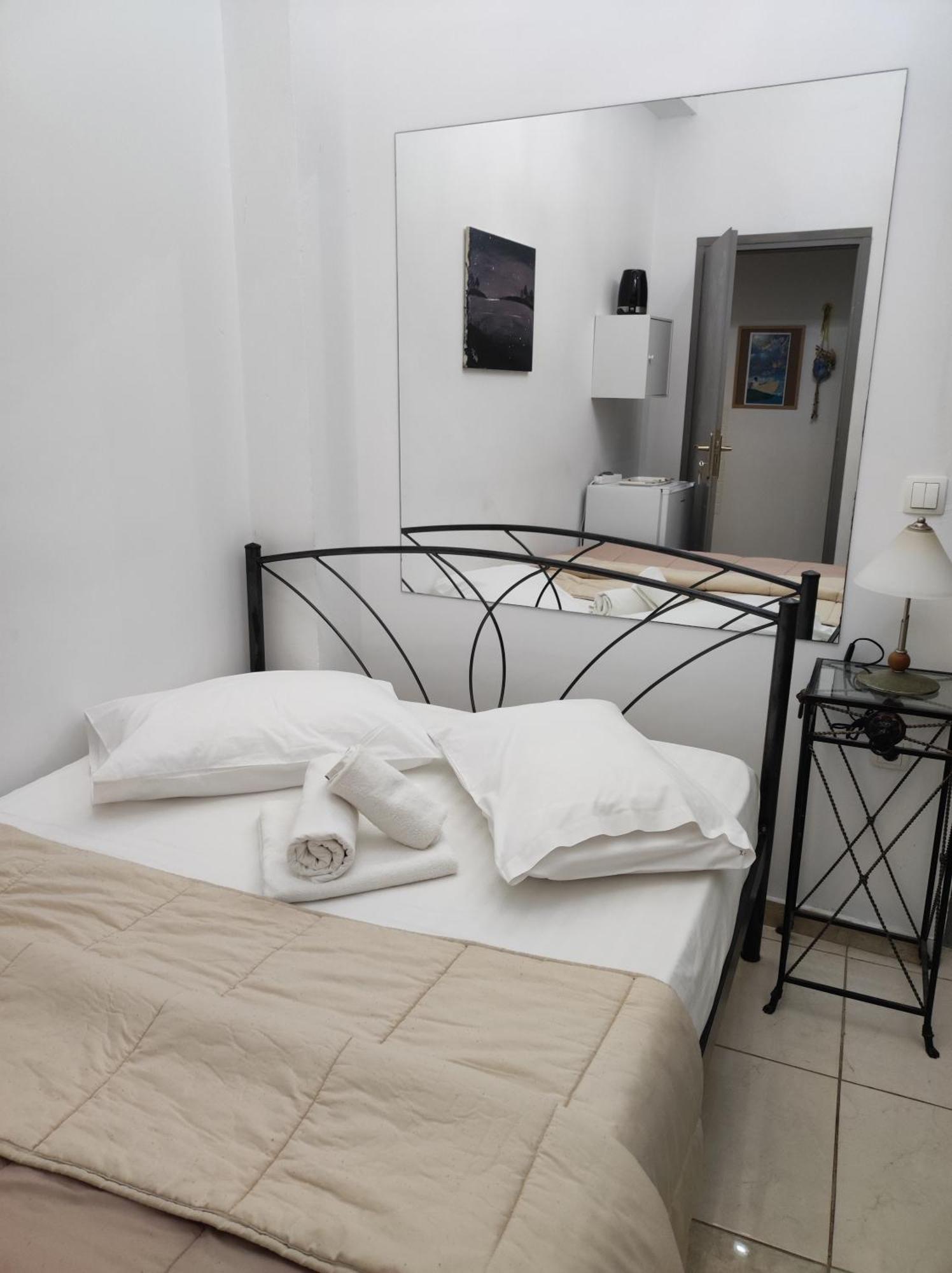 Standard Single Room Double Bed Ground Floor