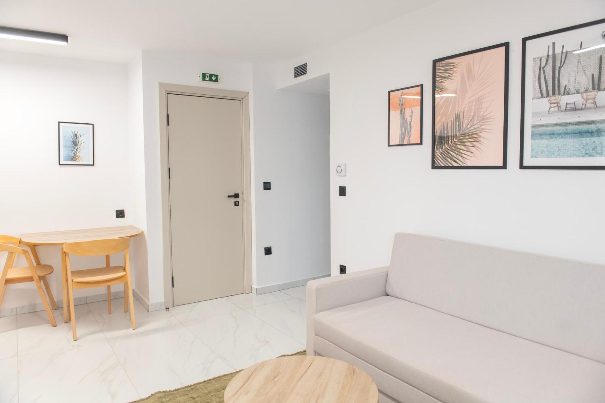 Junior Suite,1572052268:JPEG