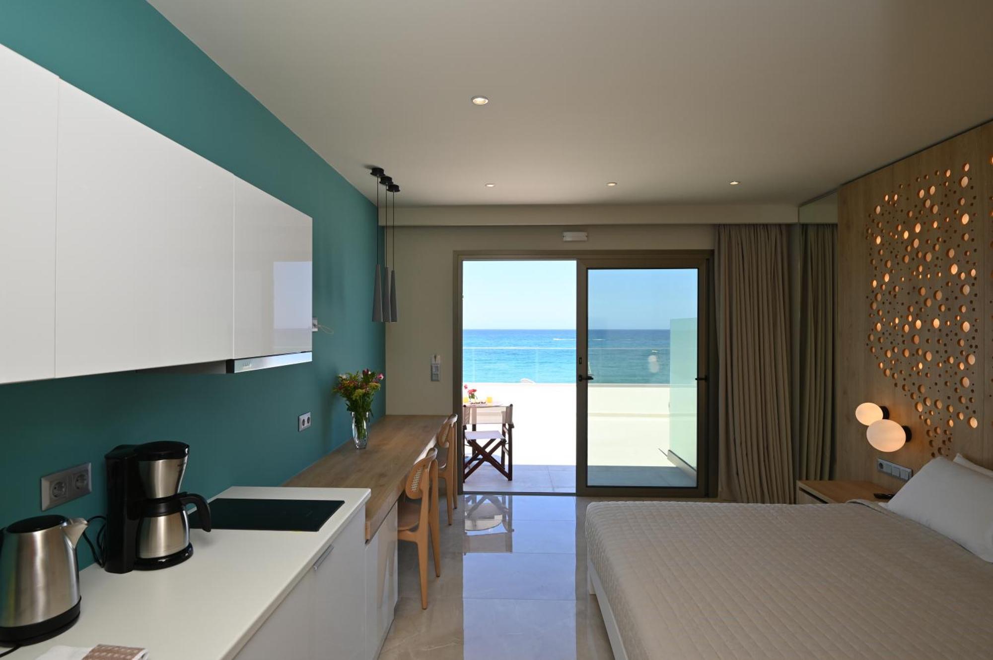 Studio with Sea View,1572683306:JPEG