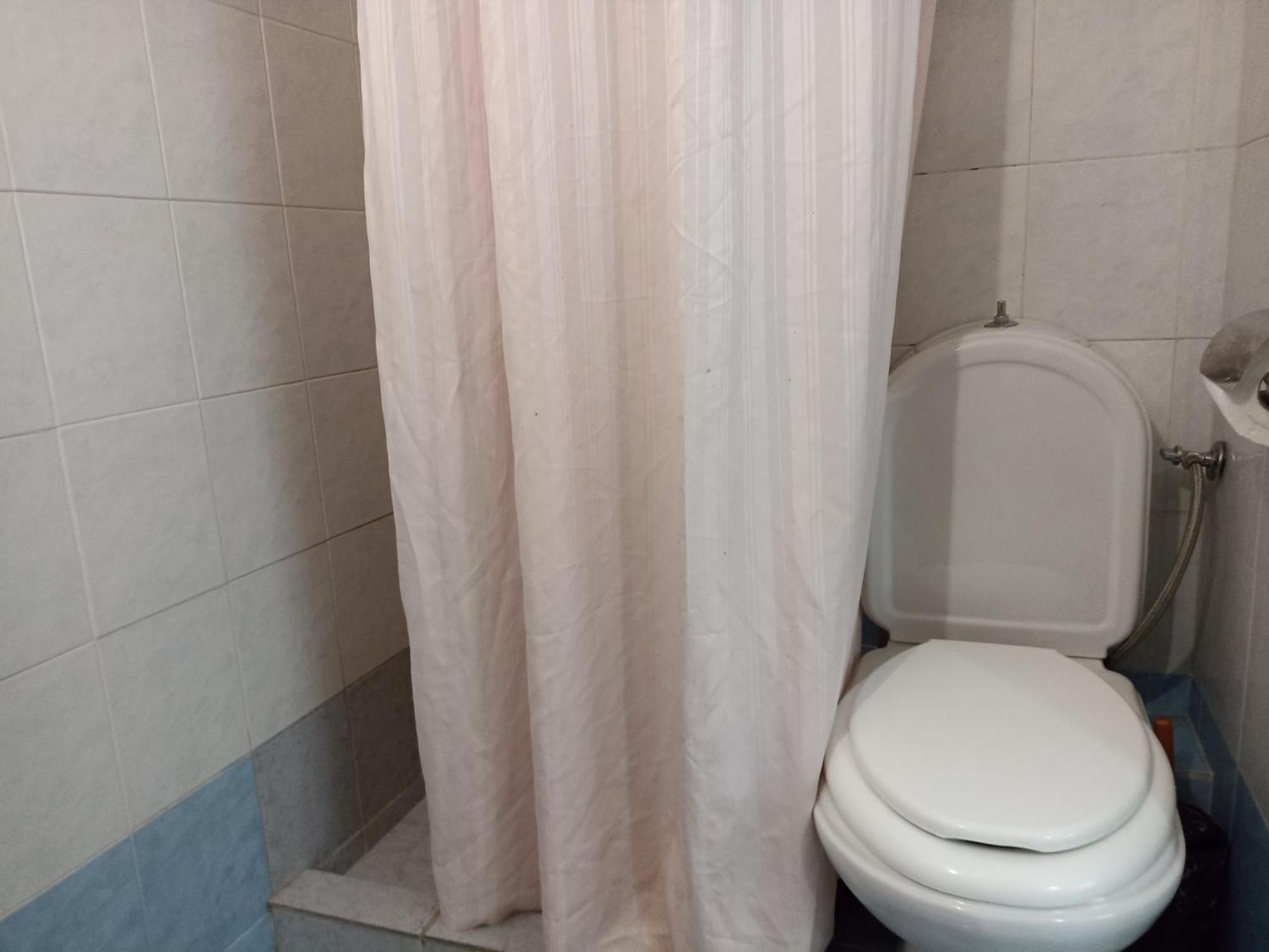 Family Room with Private Bathroom,1578371597:JPEG