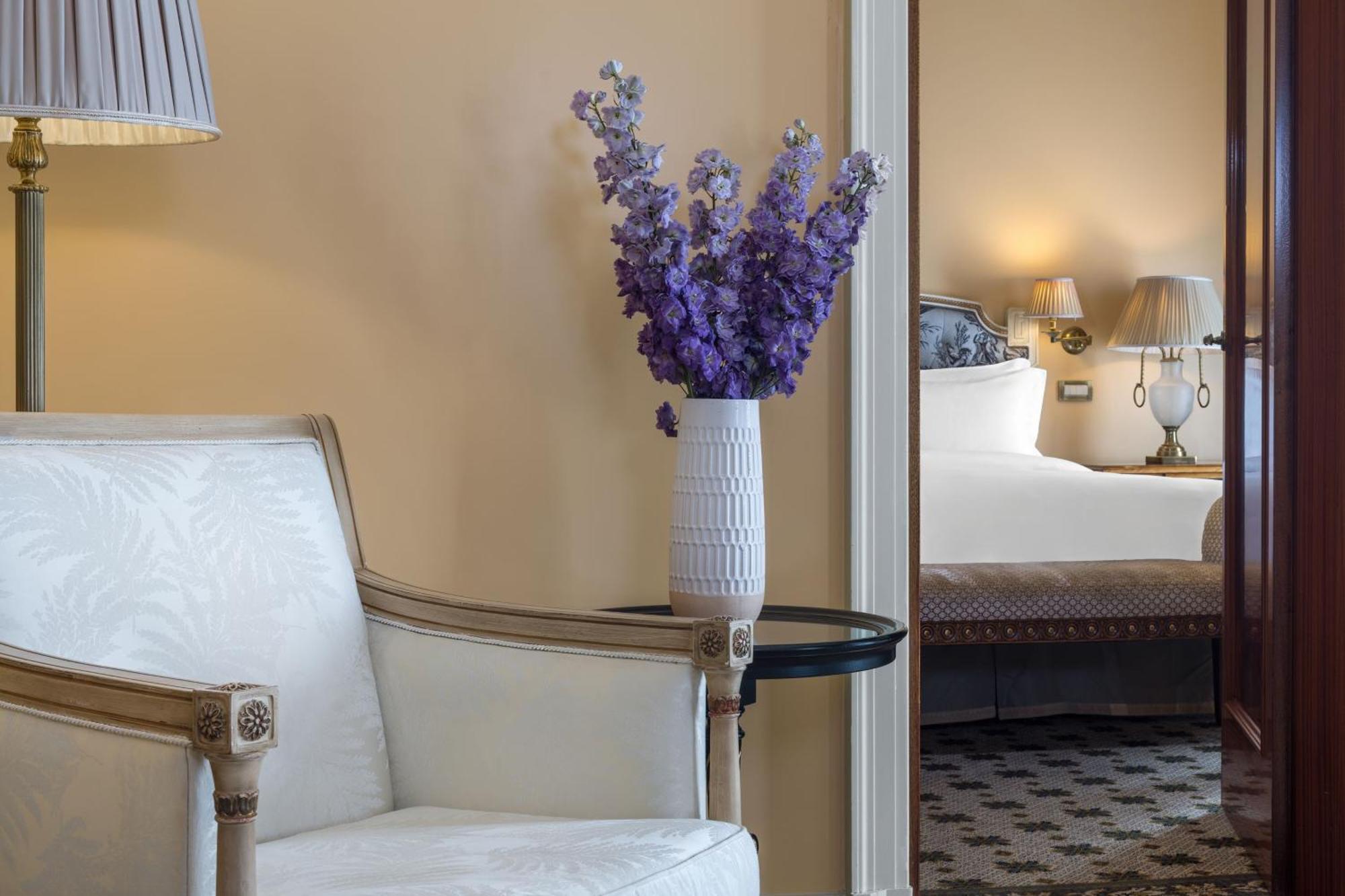 Executive Acropolis Suite 1 Bedroom Suite, 1 King, City view
