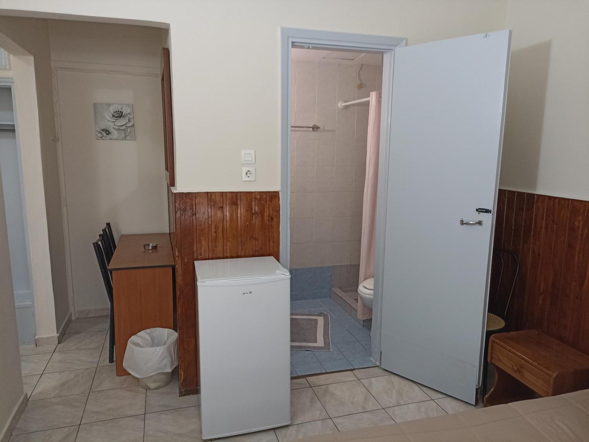 Quadruple Room Bathroom